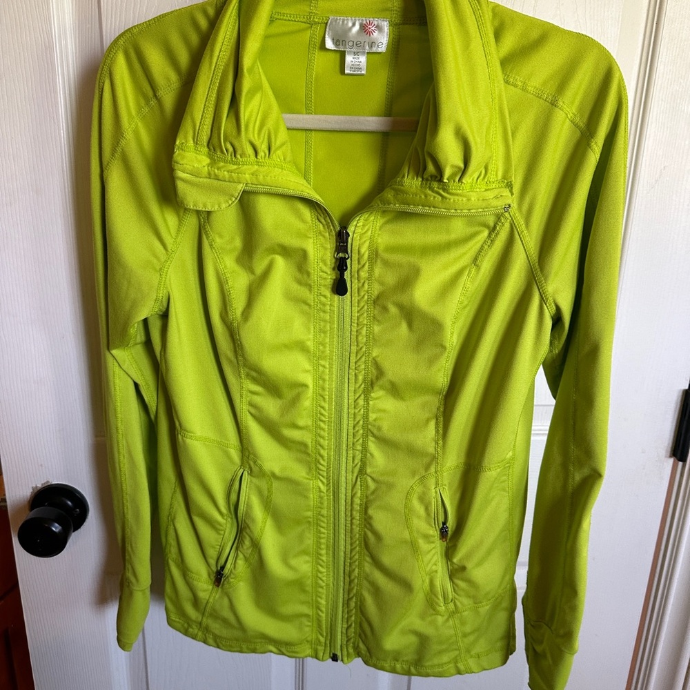 Tangerine Green Utility Jacket with Lightweight Weather-Resistant Fabric